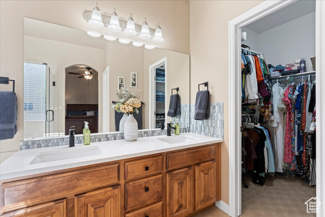 Photo 17 for MLS #2112857 at 5427 W Aylesbury Dr