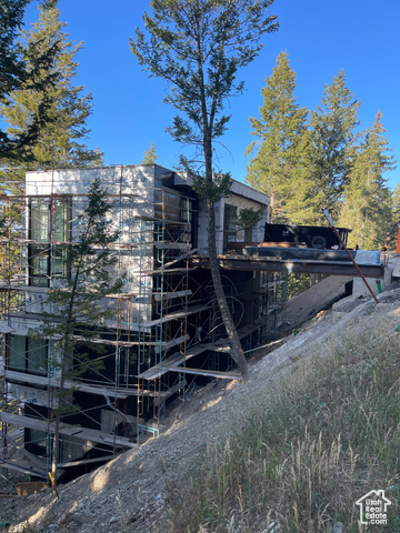 Photo 2 for MLS #2112867 at 115 St Moritz Ter