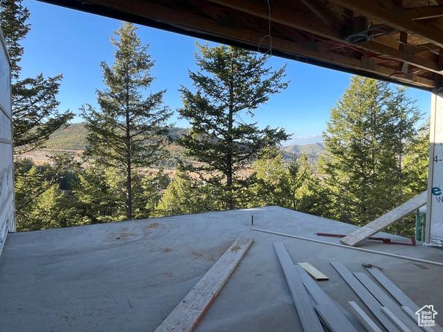Photo 10 for MLS #2112867 at 115 St Moritz Ter