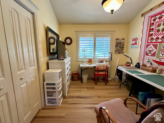Photo 20 for MLS #2112884 at 653 N 200 East