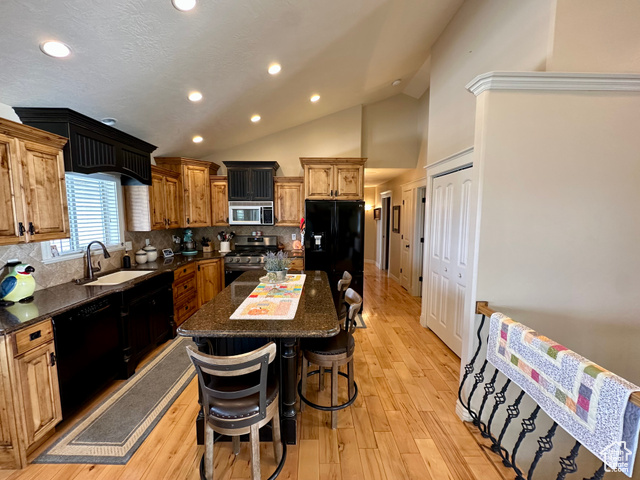 Photo 14 for MLS #2112884 at 653 N 200 East