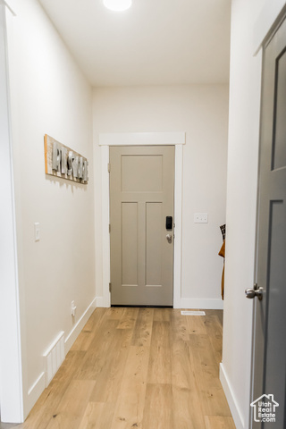 Photo 37 for MLS #2112897 at 28 E Craner Peak Dr