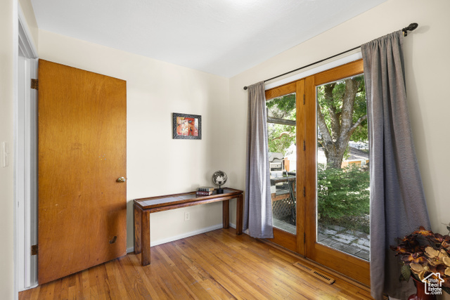 Photo 10 for MLS #2112910 at 1158 16th St