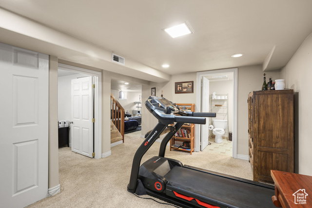 Photo 19 for MLS #2112923 at 261 Vanburen Ave