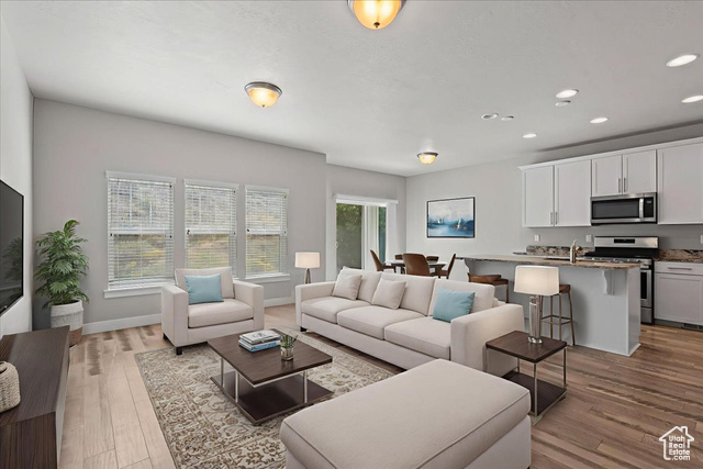 Photo 4 for MLS #2112926 at 5034 N Marble Fox Way