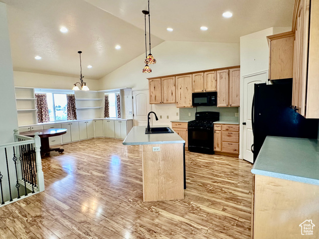 Photo 10 for MLS #2112942 at 1991 Independence Ave