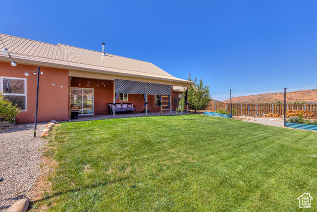 Photo 35 for MLS #2112956 at 417 E Coronado Ln