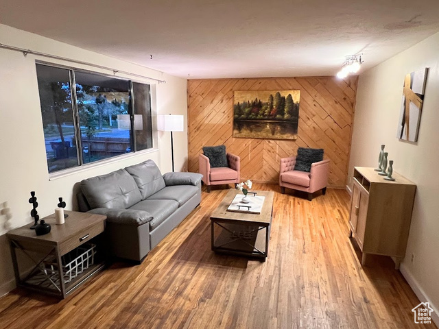 Photo 3 for MLS #2112977 at 4470 S Summerwood St