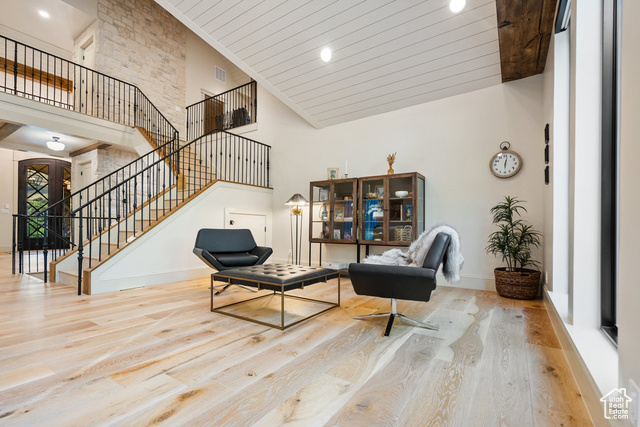 Photo 20 for MLS #2112983 at 1141 S Oak Leaf Ln
