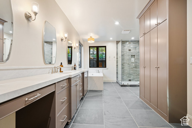 Photo 48 for MLS #2112983 at 1141 S Oak Leaf Ln