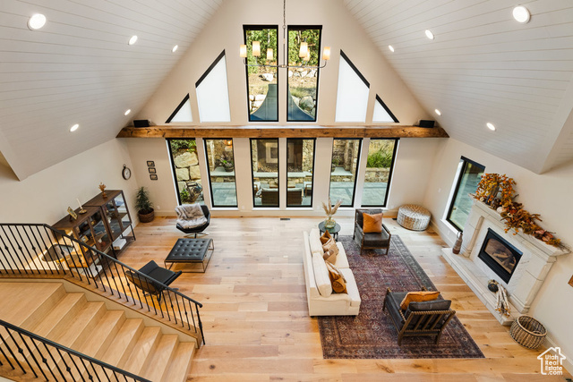 Photo 25 for MLS #2112983 at 1141 S Oak Leaf Ln