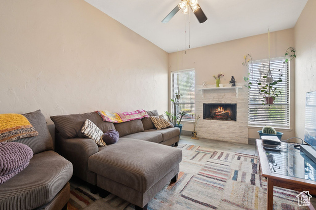 Photo 4 for MLS #2112997 at 2409 W Hardrock Dr