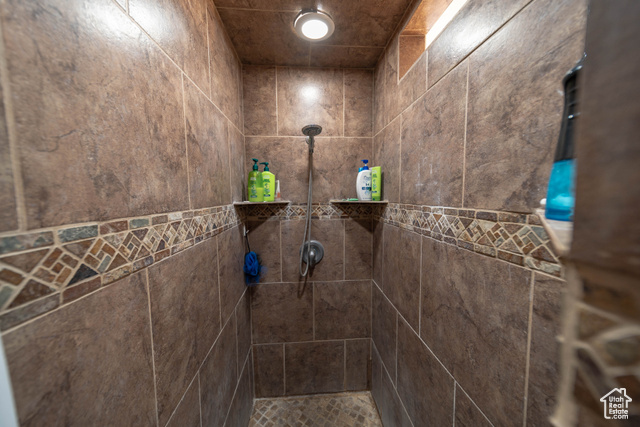 Photo 18 for MLS #2113009 at 1605 E 8900 South