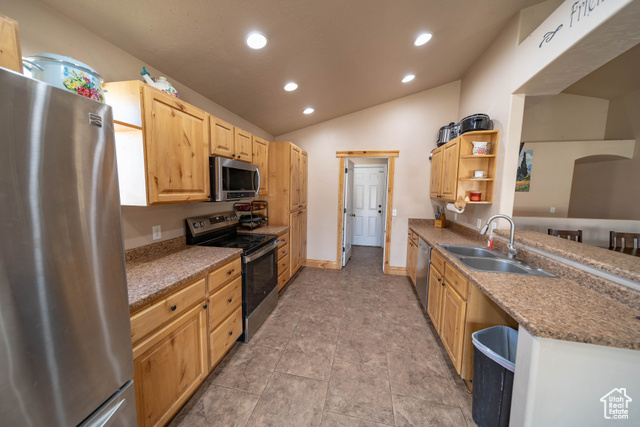 Photo 10 for MLS #2113009 at 1605 E 8900 South
