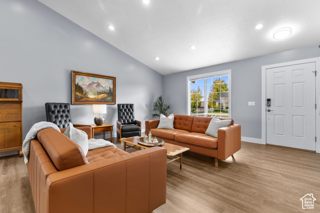 Photo 8 for MLS #2113018 at 4616 W Carriage Ln
