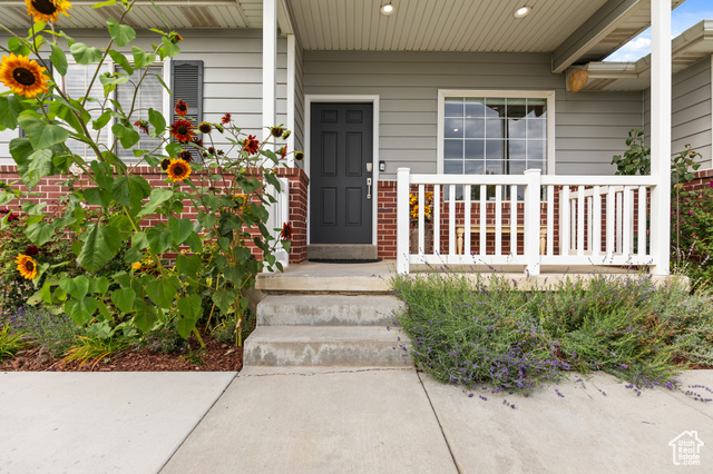 Photo 3 for MLS #2113018 at 4616 W Carriage Ln