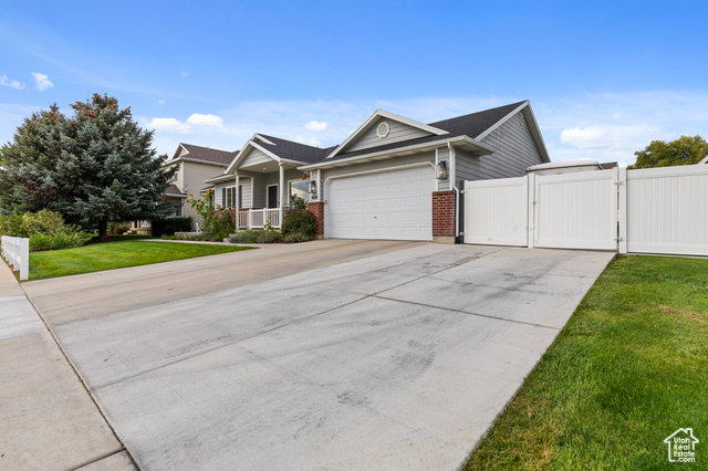 Photo 5 for MLS #2113018 at 4616 W Carriage Ln