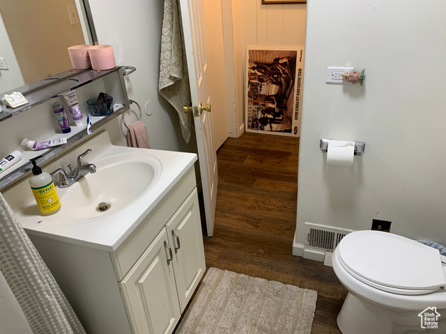 Photo 19 for MLS #2113019 at 1028 Mansfield Ave