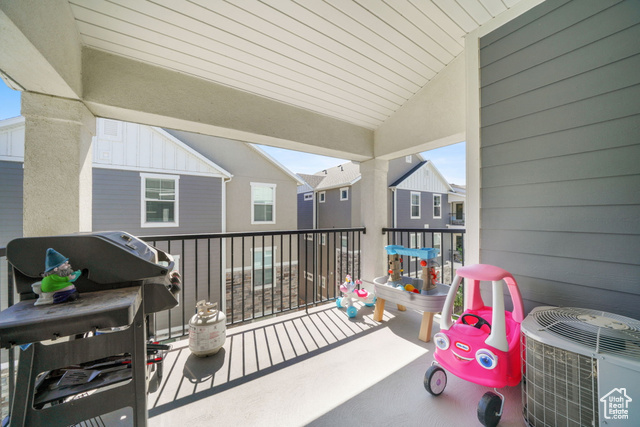 Photo 14 for MLS #2113042 at 317 W 435 North