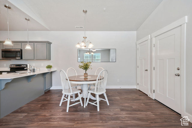 Photo 5 for MLS #2113042 at 317 W 435 North