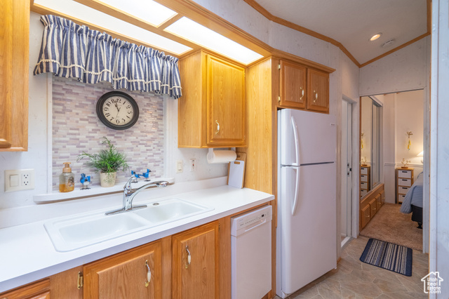 Photo 10 for MLS #2113047 at 1160 E Telegraph St #57