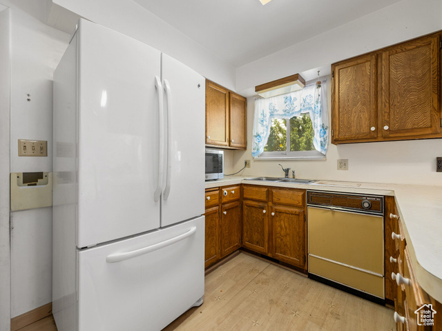 Photo 7 for MLS #2113053 at 918 E 2850 North