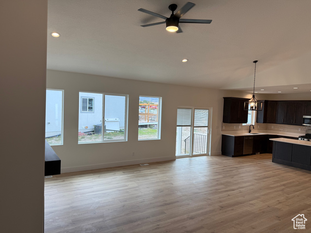 Photo 5 for MLS #2113122 at 5226 N Ventura Cir