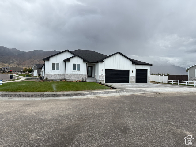 Photo 3 for MLS #2113122 at 5226 N Ventura Cir