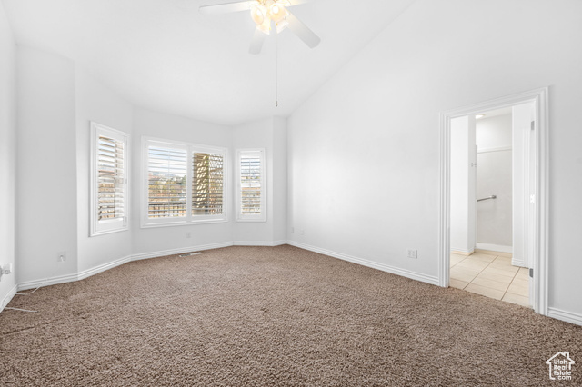 Photo 19 for MLS #2113128 at 208 N Guidelight Dr