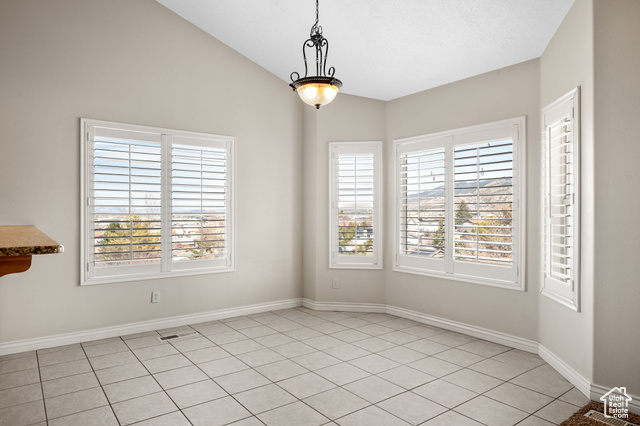 Photo 8 for MLS #2113128 at 208 N Guidelight Dr