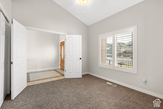Photo 13 for MLS #2113128 at 208 N Guidelight Dr
