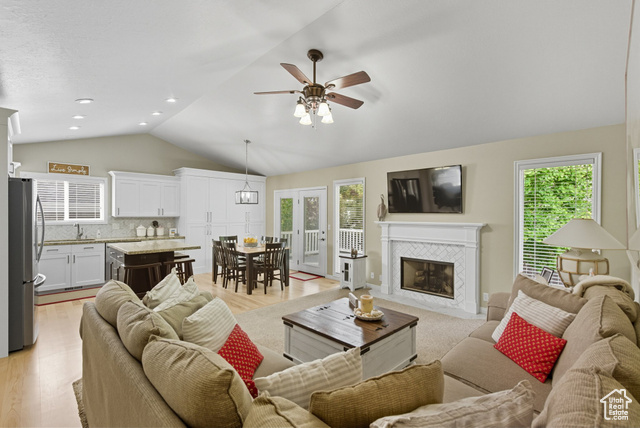 Photo 9 for MLS #2113168 at 2559 E Cupecoy Dr
