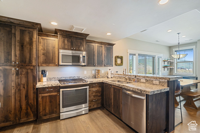 Photo 8 for MLS #2113170 at 987 W Deep Powder Ct