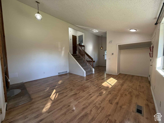 Photo 7 for MLS #2113175 at 1450 E Sagewood
