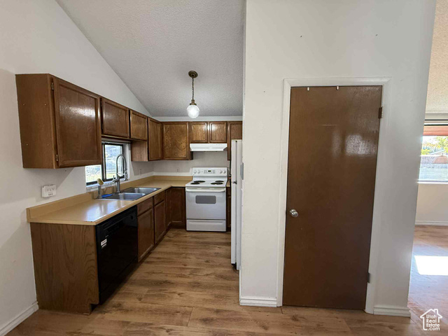 Photo 10 for MLS #2113175 at 1450 E Sagewood