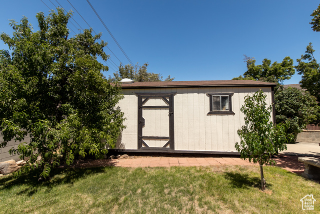 Photo 31 for MLS #2113179 at 1008 S Fountain Dr