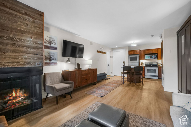 Photo 7 for MLS #2113215 at 401 Silver King Dr #17