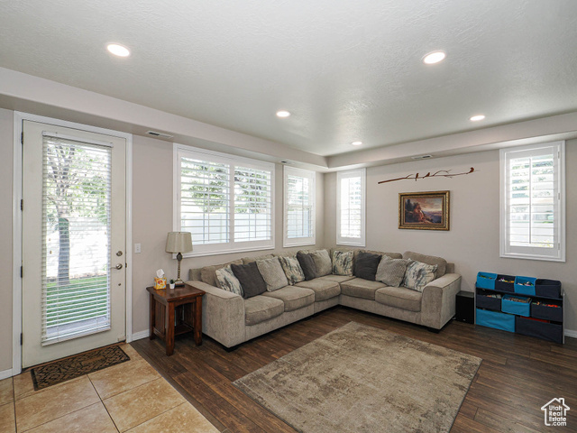 Photo 15 for MLS #2113216 at 6831 S Garonne Ct
