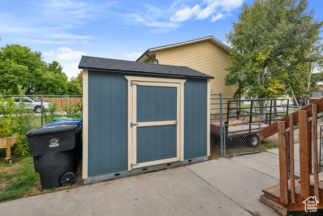 Photo 17 for MLS #2113249 at 5968 S Country Hills Dr
