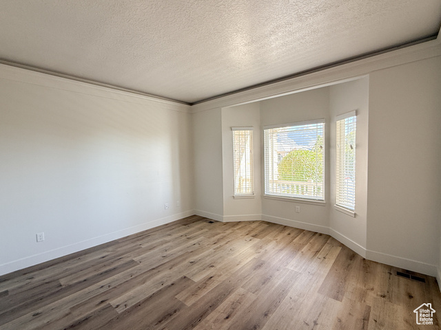Photo 3 for MLS #2113257 at 152 W 4050 North