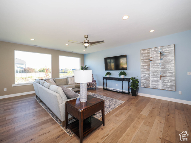 Photo 8 for MLS #2113258 at 5678 W Blue Creek Dr