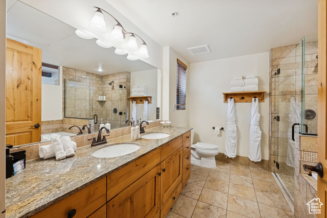 Photo 16 for MLS #2113265 at 1476 Newpark Blvd #402