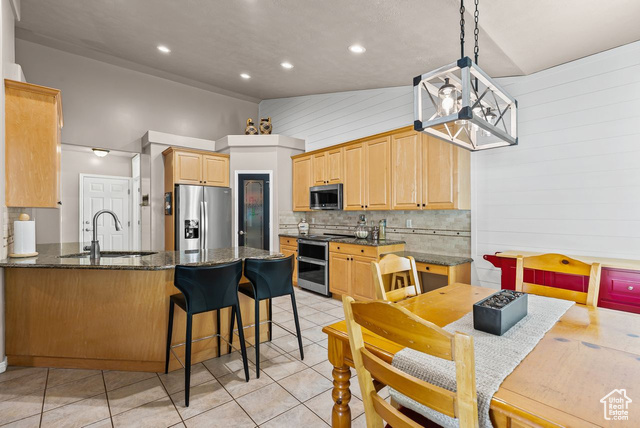 Photo 12 for MLS #2113267 at 9734 S Glenwood Ln