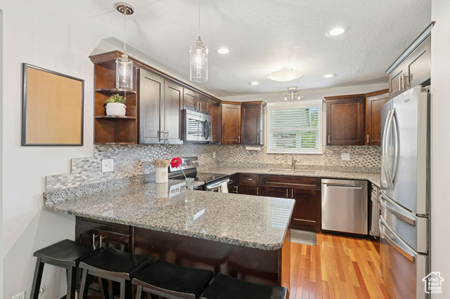 Photo 4 for MLS #2113274 at 990 Manchester Rd