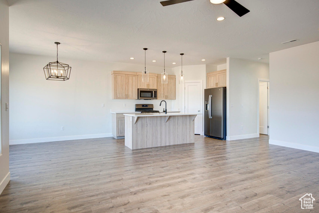 Photo 6 for MLS #2113287 at 3336 W Pointe Way
