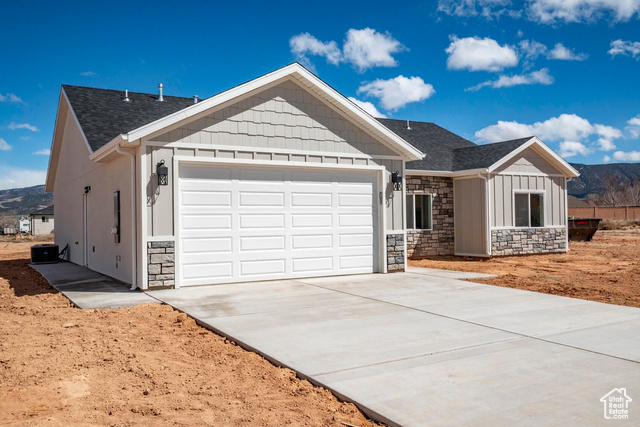 Photo 2 for MLS #2113287 at 3336 W Pointe Way