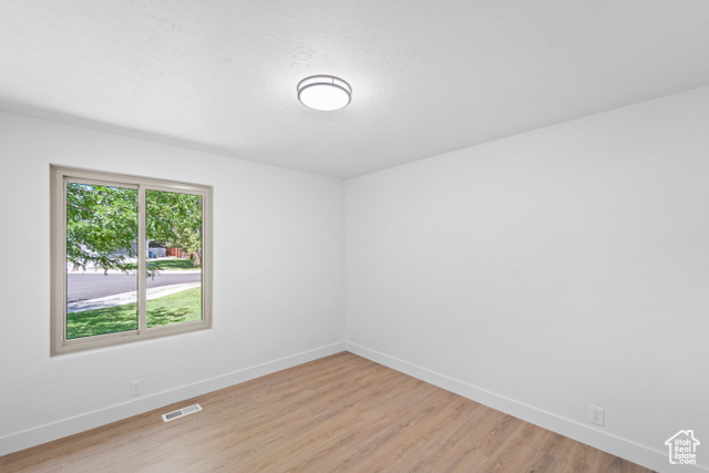 Photo 27 for MLS #2113305 at 1644 E Pebble Beach Cir
