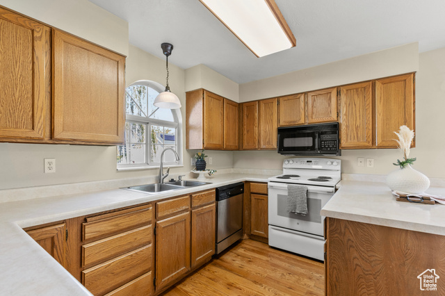 Photo 11 for MLS #2113345 at 43 E 1825 North