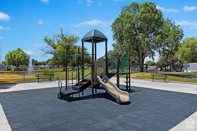 Photo 20 for MLS #2113350 at 4661 S Mount Tuscarora Dr #367