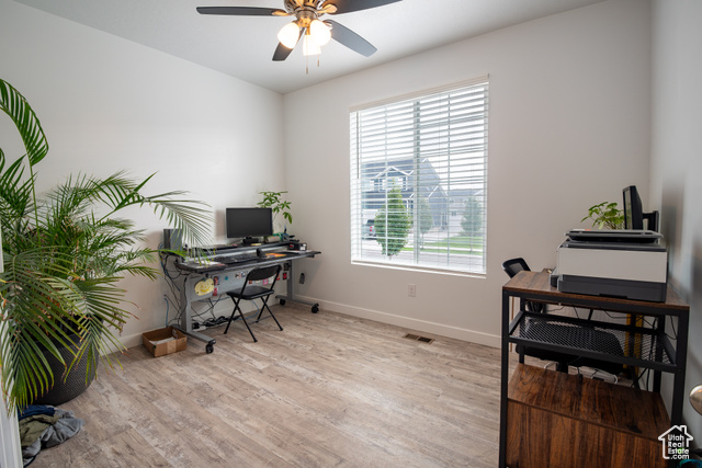 Photo 10 for MLS #2113364 at 7911 N Seattle Slew Rd